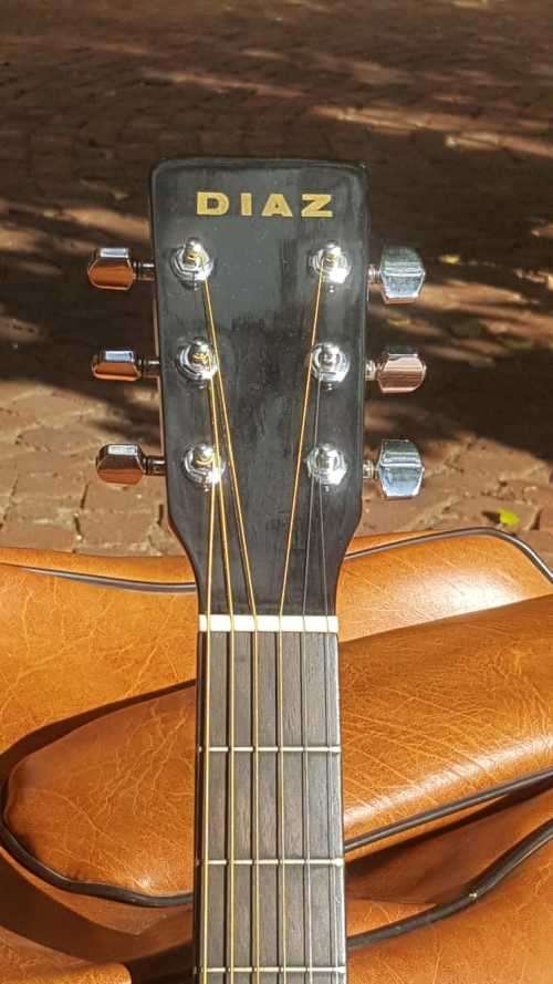 GREAT SOUNDING DIAZ CLASSICAL GUITAR