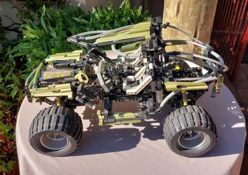 ORIGINAL LEGO TECHNIC FIRST (2001) 4x4 OFF-ROADER (8466) 98% COMPLETE