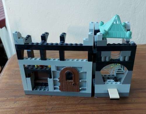 ORIGINAL LEGO HARRY POTTER SNAPES CLASSROOM (4705) FROM 2001 - ABOUT 98% COMPLETE