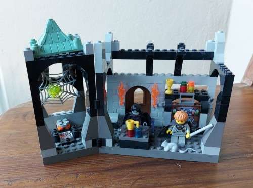 ORIGINAL LEGO HARRY POTTER SNAPES CLASSROOM (4705) FROM 2001 - ABOUT 98% COMPLETE