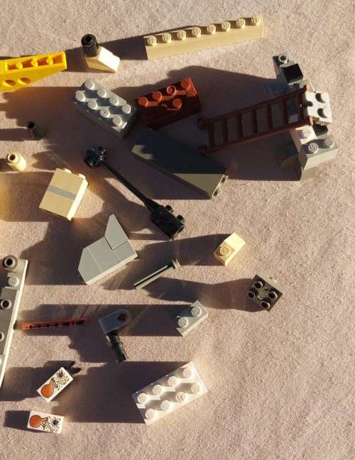 ORIGINAL LEGO HARRY POTTER LEGO PIECES UP FOR GRABS WHICH I WAS UNABLE TO ALLOCATE TO A SET