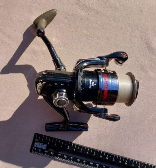 ELBE FORCE LIGHTING FISHING SPINNING REEL WITH A SPOOL FULL OF LINE