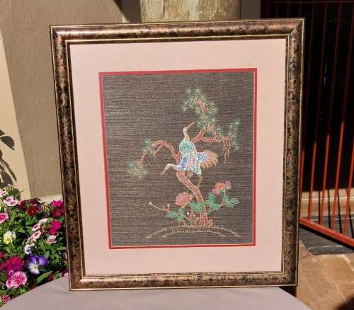 STUNNING FRAMED THAI SILK PAINTING OR TAPESTRY OF 2 CRANES - HANDWOVEN 42x47CM