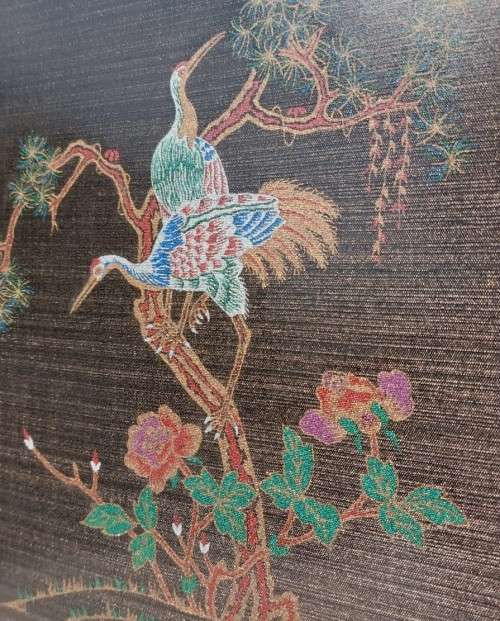 STUNNING FRAMED THAI SILK PAINTING OR TAPESTRY OF 2 CRANES - HANDWOVEN 42x47CM