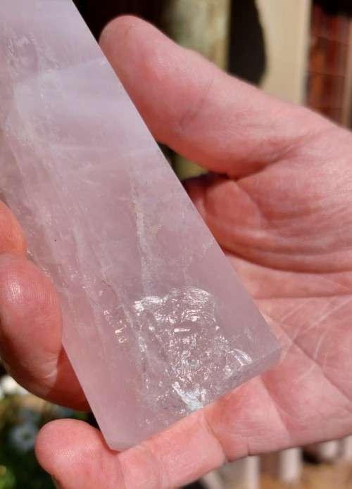 FALL IN LOVE WITH THIS BEAUTIFUL ROSE QUARTZ FREE STANDING OBELISK TOWER WITH A 6 FACETTED POINT