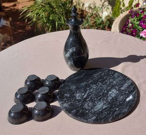 GORGEOUS SOLID SWIRL MARBLE DECANTER OR SAKE SET WITH 6 CUPS