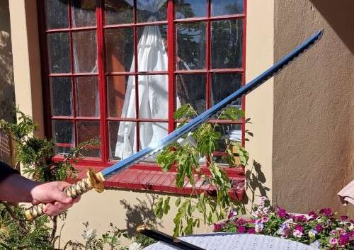 SAMURAI KATANA SWORD WITH SCABBARD WELL MADE WITH 440 STAINLESS STEEL IN TAIWAN