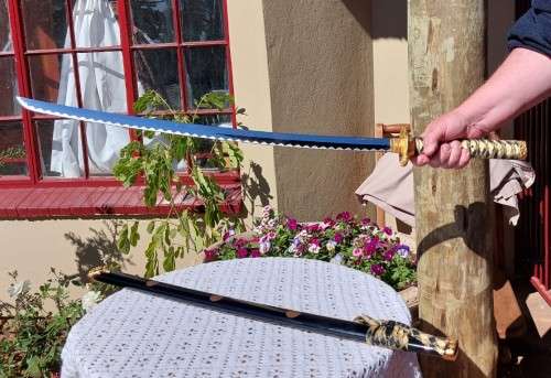 SAMURAI KATANA SWORD WITH SCABBARD WELL MADE WITH 440 STAINLESS STEEL IN TAIWAN
