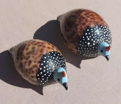 THE CUTEST COWRIE SHELL GUINEAFOWL PAINTED WITH CERAMIC HEADS