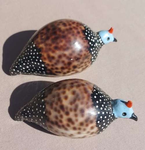 THE CUTEST COWRIE SHELL GUINEAFOWL PAINTED WITH CERAMIC HEADS