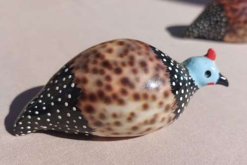 THE CUTEST COWRIE SHELL GUINEAFOWL PAINTED WITH CERAMIC HEADS