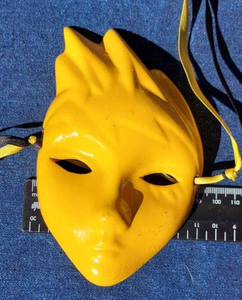 CUTE BRIGHT YELLOW DECORATIVE ENAMEL MASK