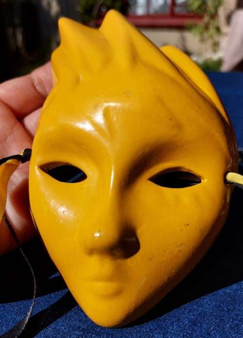 CUTE BRIGHT YELLOW DECORATIVE ENAMEL MASK