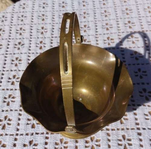 A CUTE BRASS BASKET WITH HANDLE