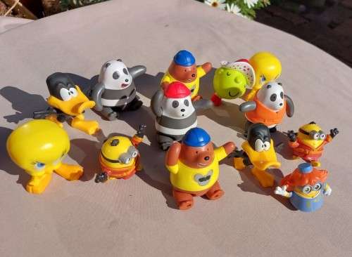 COLLECTION OF MCDONALDS HAPPY MEAL TOYS