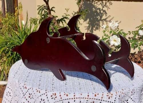 UNIQUE DOLPHIN WINE HOLDER