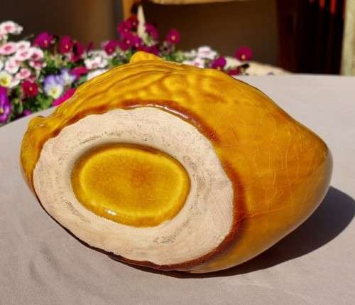 BEAUTIFUL SWAN MUSTARD COLOUR CERAMIC VASE