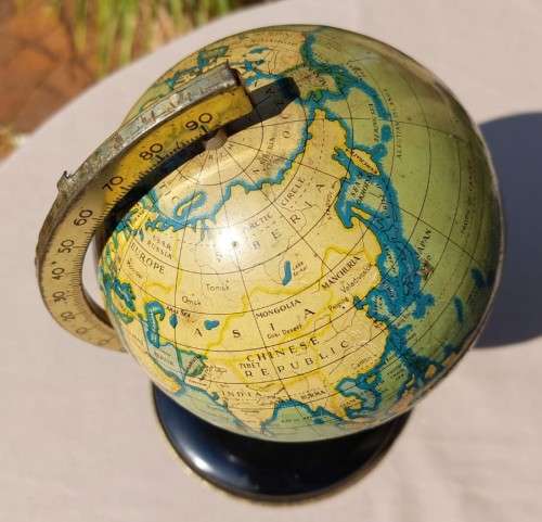ANTIQUE 1930S VERY RARE RELIABLE SERIES SMALL GLOBE MADE IN ENGLAND - SHOWS MANY OLD COUNTRY NAMES