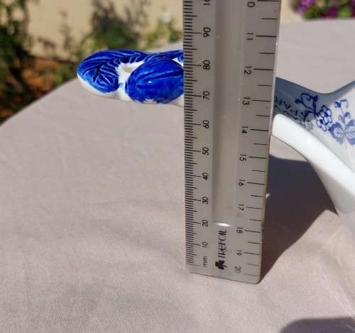 INTERESTING BLUE ONION PORCELAIN MARK GRAVY SEPARATOR