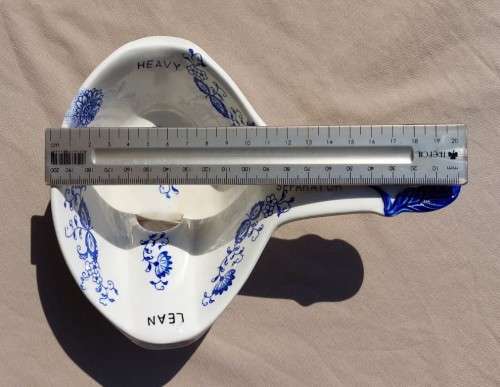 INTERESTING BLUE ONION PORCELAIN MARK GRAVY SEPARATOR