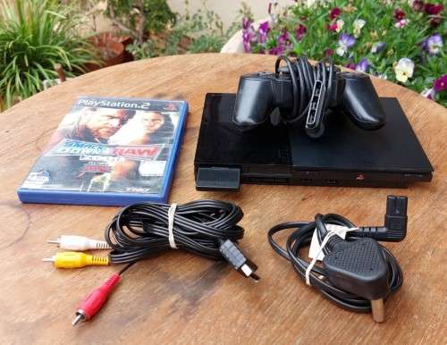 PLAYSTATION 2 CONSOLE WORKING (SEE PHOTOS) WITH MEMORY CARD PLUS ORIGINAL SONY CONTROLLER PLUS GAME