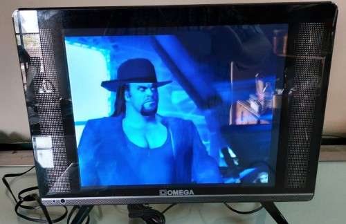 PLAYSTATION 2 CONSOLE WORKING (SEE PHOTOS) WITH MEMORY CARD PLUS ORIGINAL SONY CONTROLLER PLUS GAME