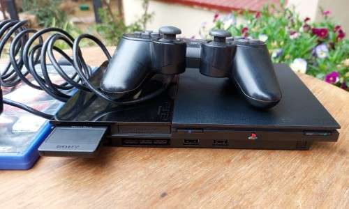PLAYSTATION 2 CONSOLE WORKING (SEE PHOTOS) WITH MEMORY CARD PLUS ORIGINAL SONY CONTROLLER PLUS GAME