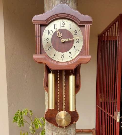 HERMLE GERMANY WOODEN QUARTZ 1217 WALL CLOCK - BODY AND PARTS COMPLETE BUT REGRETTABLY NOT WORKING