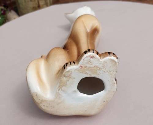 A CUTE 35CM HIGH CERAMIC SIAMESE CAT