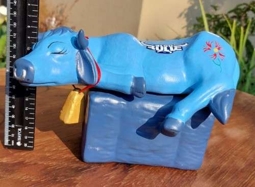 FOR ALL THE LADY BLUE BULL SUPPORTERS OUT THERE. A BLOU BULLE HANGBUL CERAMIC NR22N