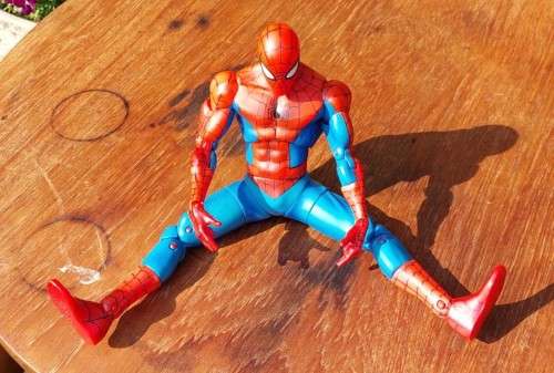 RARE 2005 MARVEL 30CM HIGH POSABLE SPIDERMAN ACTION FIGURE BY TOY BIZ WITH 27 ARTICULATED POINTS