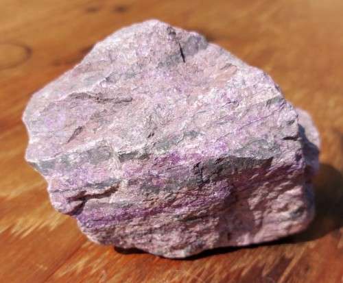 GORGEOUS LILAC GRANDMOTHER LIPIDOLITE STONE ROCK SAMPLE