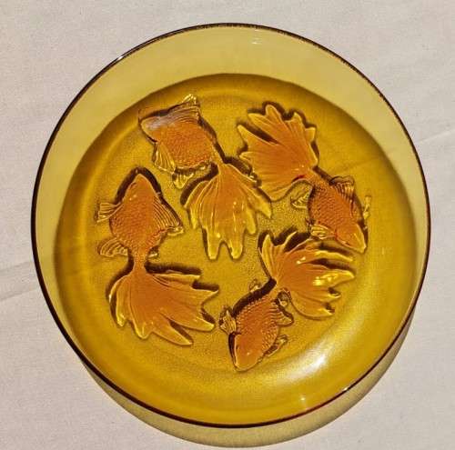 VINTAGE AMBER GOLD FISH EMBOSSED BOWL