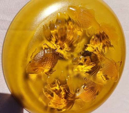 VINTAGE AMBER GOLD FISH EMBOSSED BOWL