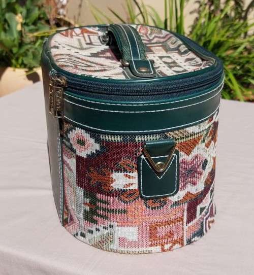 BEAUTIFUL SAFARI BRAND FABRIC STITCHED, FAUX LEATHER AND CANVAS HANDLE OVAL VANITY CASE