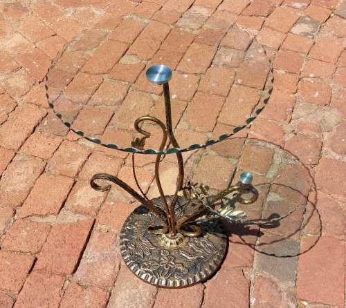 HIGH CLASS DINING CAST IRON AND TEMPERED GLASS CAKE STAND