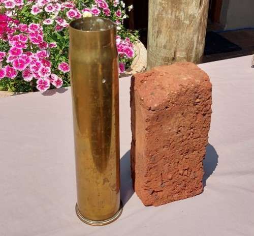 SUPER RARE 1917 HOTCHKISS WORLD WAR ONE 6 POUNDER GUN CASING