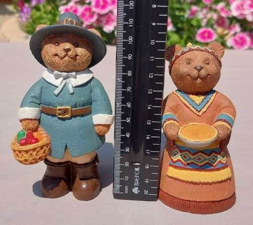COUPLE OF CERAMIC TEDDY BEAR TALES FIGURINES