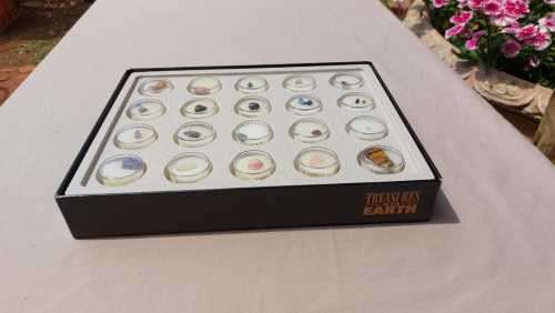WONDERFUL COLLECTION OF 20 GEMSTONE (AND ALL PRECIOUS GEMSTONES) SPECIMENS IN PERSPEX BOXES