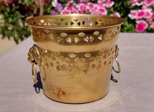 BRASS PLANTER WITH LION HANDLES AND A NICE GEOMETRIC CUTOUT DESIGN - SMALL (13CM DIAMETER 10CM HIGH)
