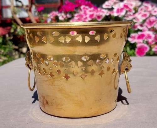 BRASS PLANTER WITH LION HANDLES AND A NICE GEOMETRIC CUTOUT DESIGN - SMALL (13CM DIAMETER 10CM HIGH)