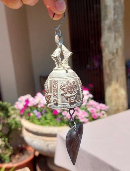 OLD BUDDHIST TEMPLE BELL BRASS/BRONZE GOOD LUCK BELL - WISH BELL - CHIME BELL  HEART BELL
