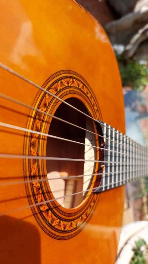 VINTAGE 1993 YAMAHA CG-120 A CLASSICAL GUITAR SERIAL NO 30812635 IN GOOD CONDITION