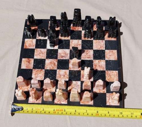 ONYX AND MARBLE CHESS SET MEXICAN MADE AZTEC STYLE HAND CARVED VINTAGE
