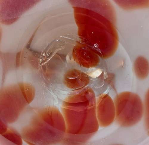 STUNNING LARGE (39CM HIGH) HAND BLOWN GLASS ART VASE WITH PONTIL MARK IN VERY GOOD CONDITION