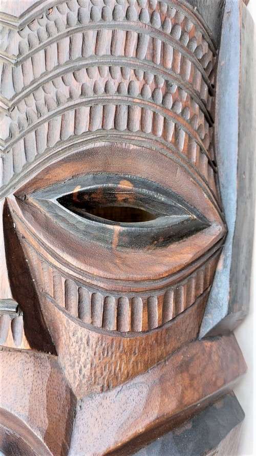 HAND CARVED WOODEN EAST AFRICAN JAMBO (GREETINGS) MASK - UNIQUE DESIGN - HANDHELD - 65CM HIGH