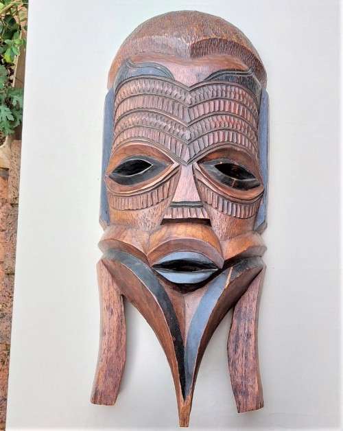 HAND CARVED WOODEN EAST AFRICAN JAMBO (GREETINGS) MASK - UNIQUE DESIGN - HANDHELD - 65CM HIGH