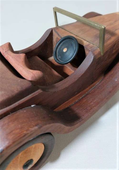 FANTASTIC WOODEN JAGUAR SS-100 FROM 1936 - HANDMADE FROM 7 DIFFERENT WOODS!