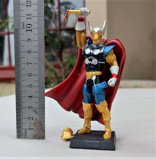 CLASSIC 2010 MARVEL FIGURINE NO 140 BETA RAY BILL