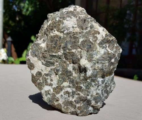 BEAUTIFUL HEAVY CHUNK OF AMPHIBOLITE (SOLD AS BLACK GRANITE) METAMORPHIC ROCK